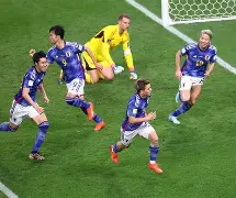 乐鱼体育-两度落后两度扳平风雨彩虹铿锵玫瑰  第1张